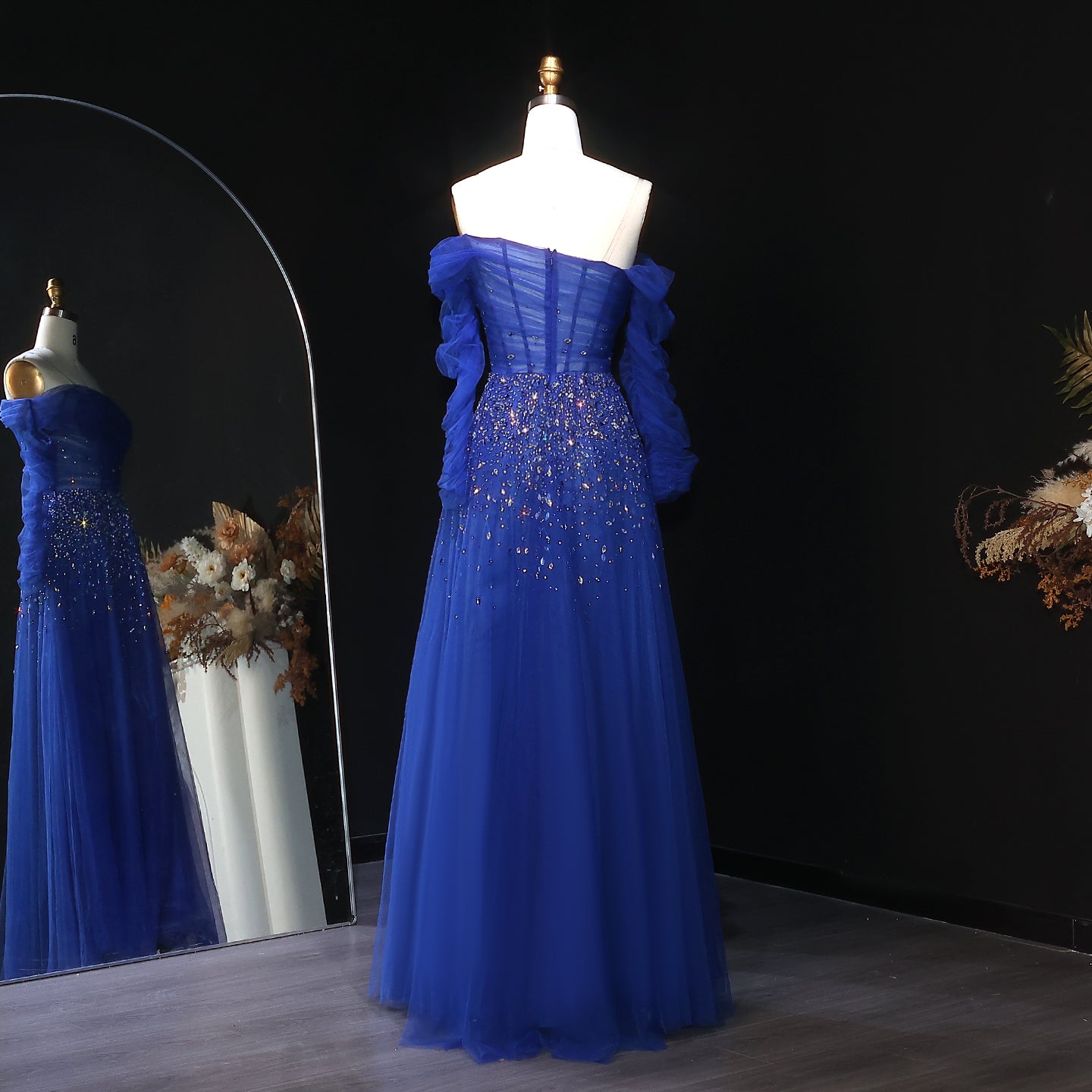 Luxury Crystal Royal Blue Long Sleeves Evening Dress SF333