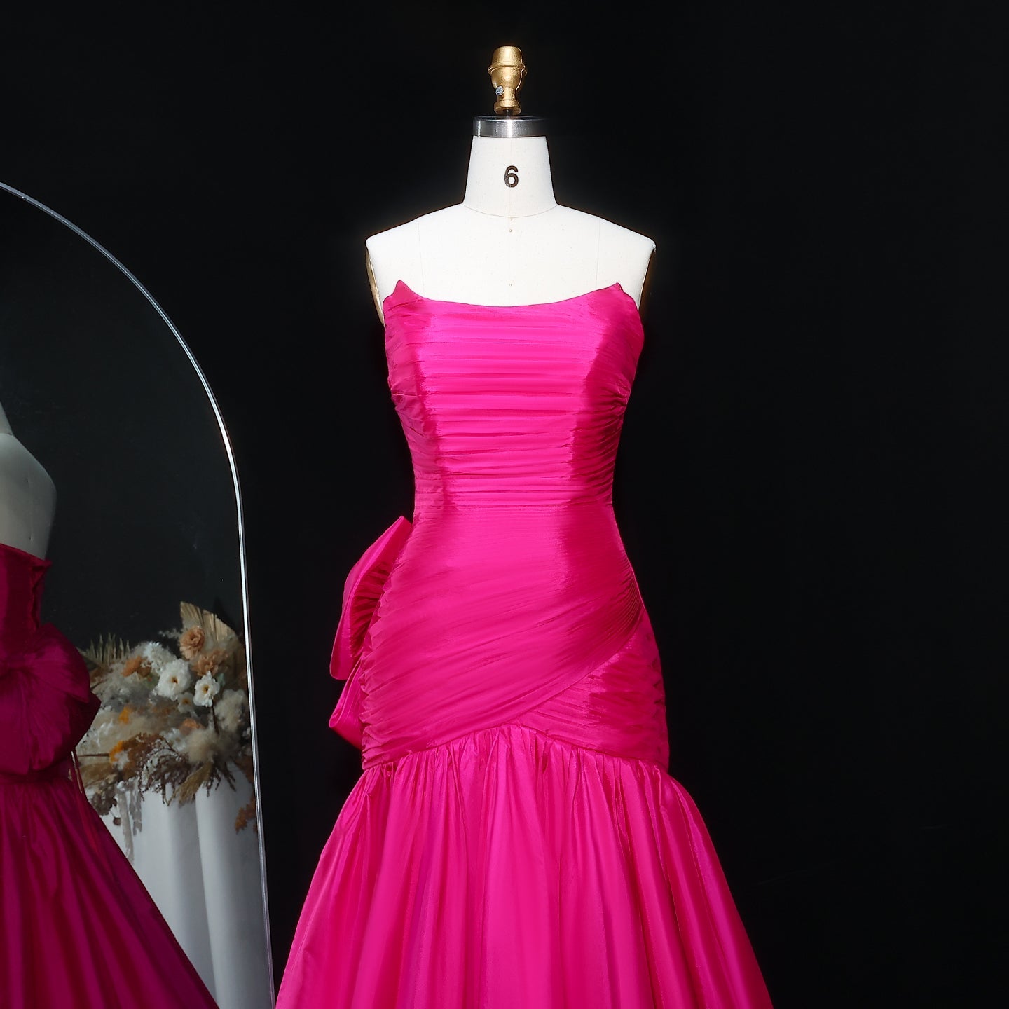 Elegant Black Strapless Mermaid Evening Dress with Bow SF475