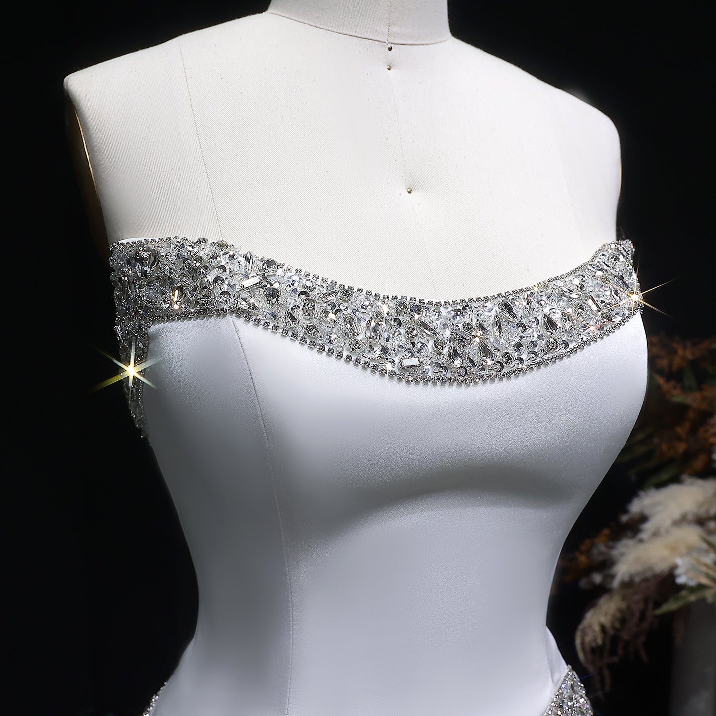 Chic White Crystal Beaded Wave Pattern Mermaid Evening Dress SS790