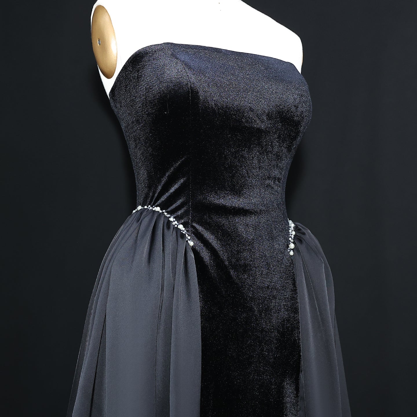Elegant Black Strapless Evening Dress with Overskirt SF534