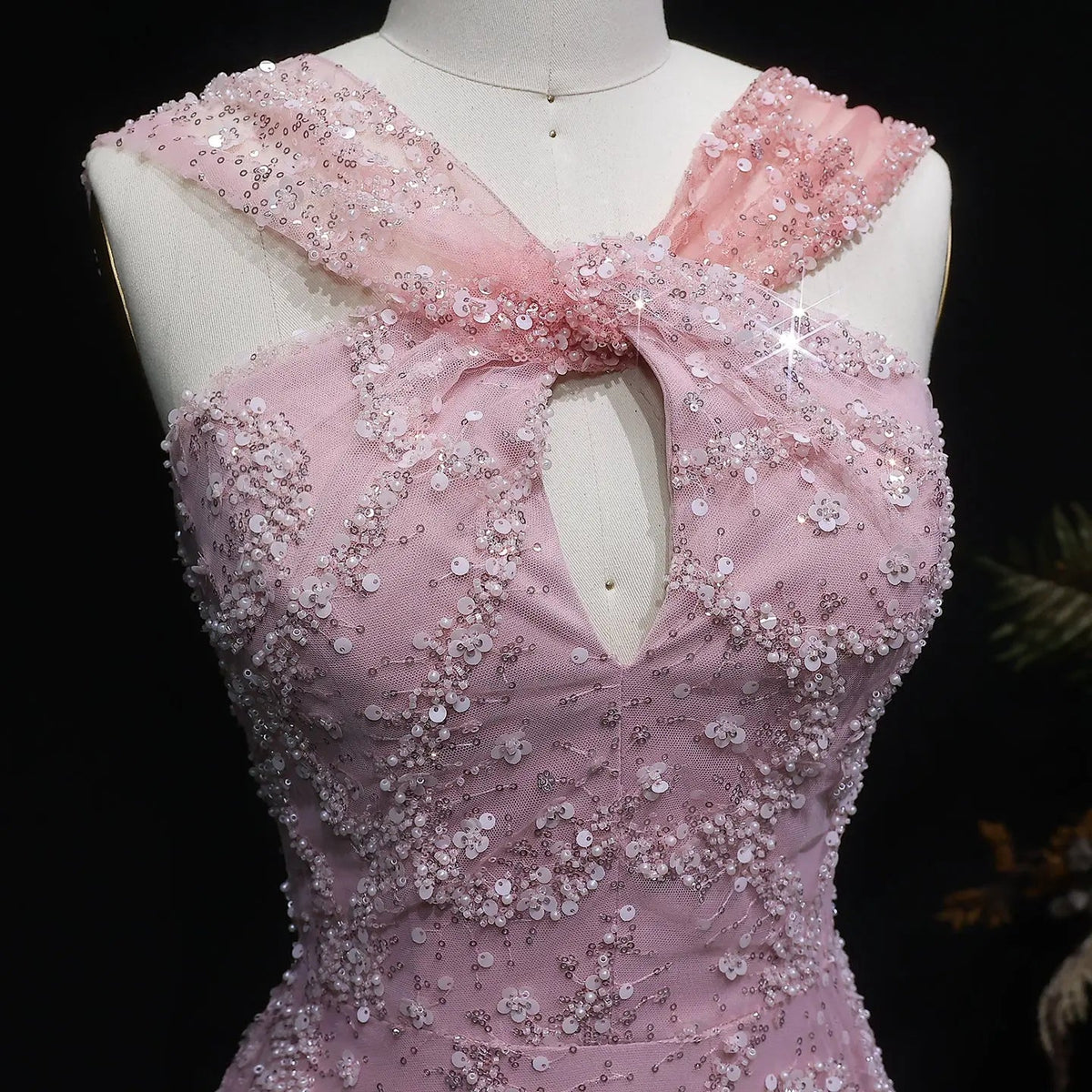 Luxury Gradient Pink Halter Neck Beaded Sequin Evening Dress SS709