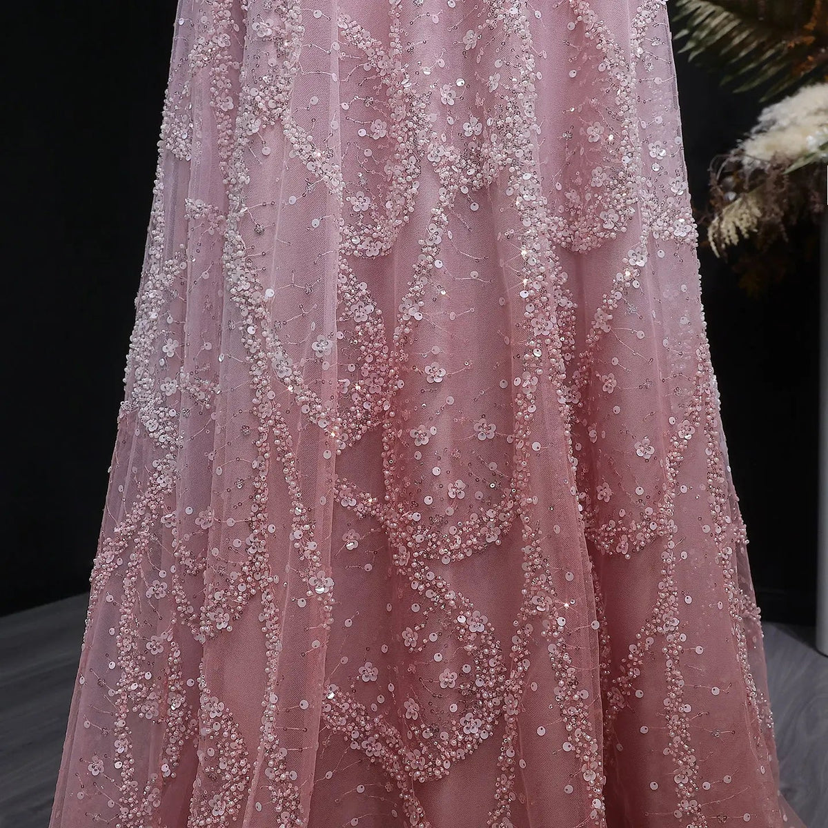 Luxury Gradient Pink Halter Neck Beaded Sequin Evening Dress SS709