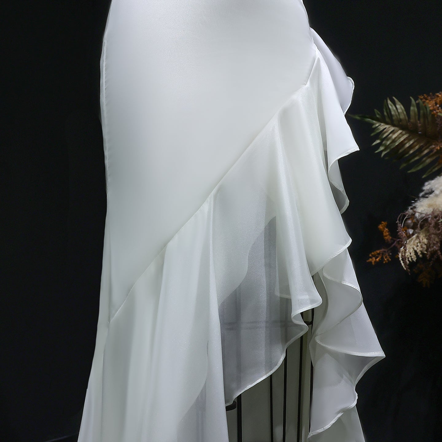 Elegant Ivory V-Neck Short Sleeve Ruffled Mermaid Evening Dress SF003