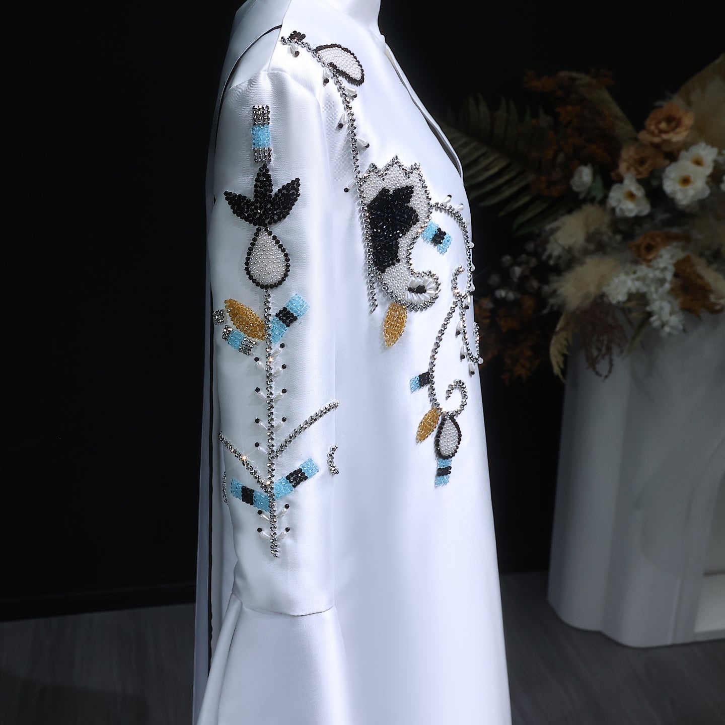 Black White Elegant Mandarin-Collar Pearl Embroidered Evening Dress XD028