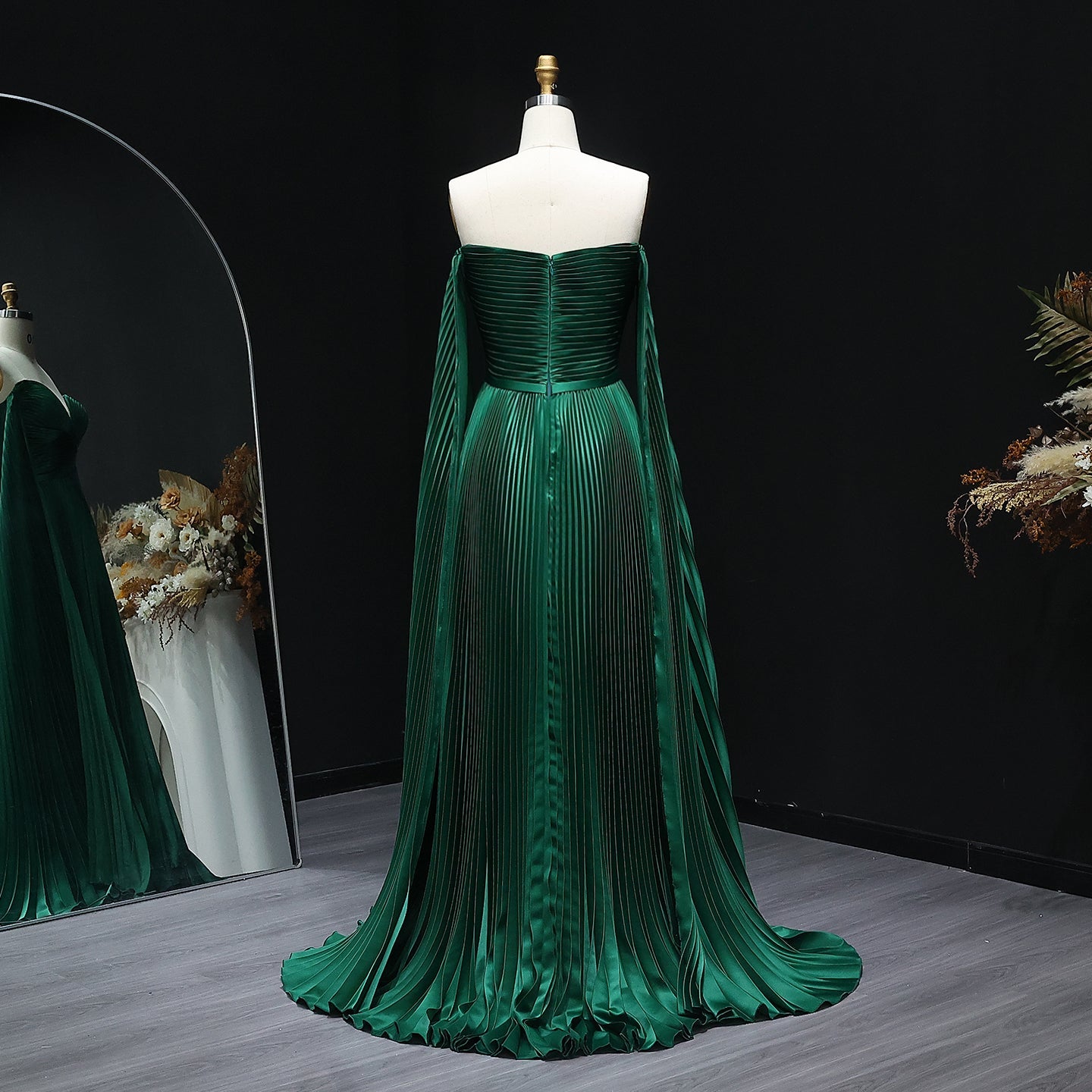 Luxury Emerald Green A-Line Evening Dress with Cape Sleeves SF210