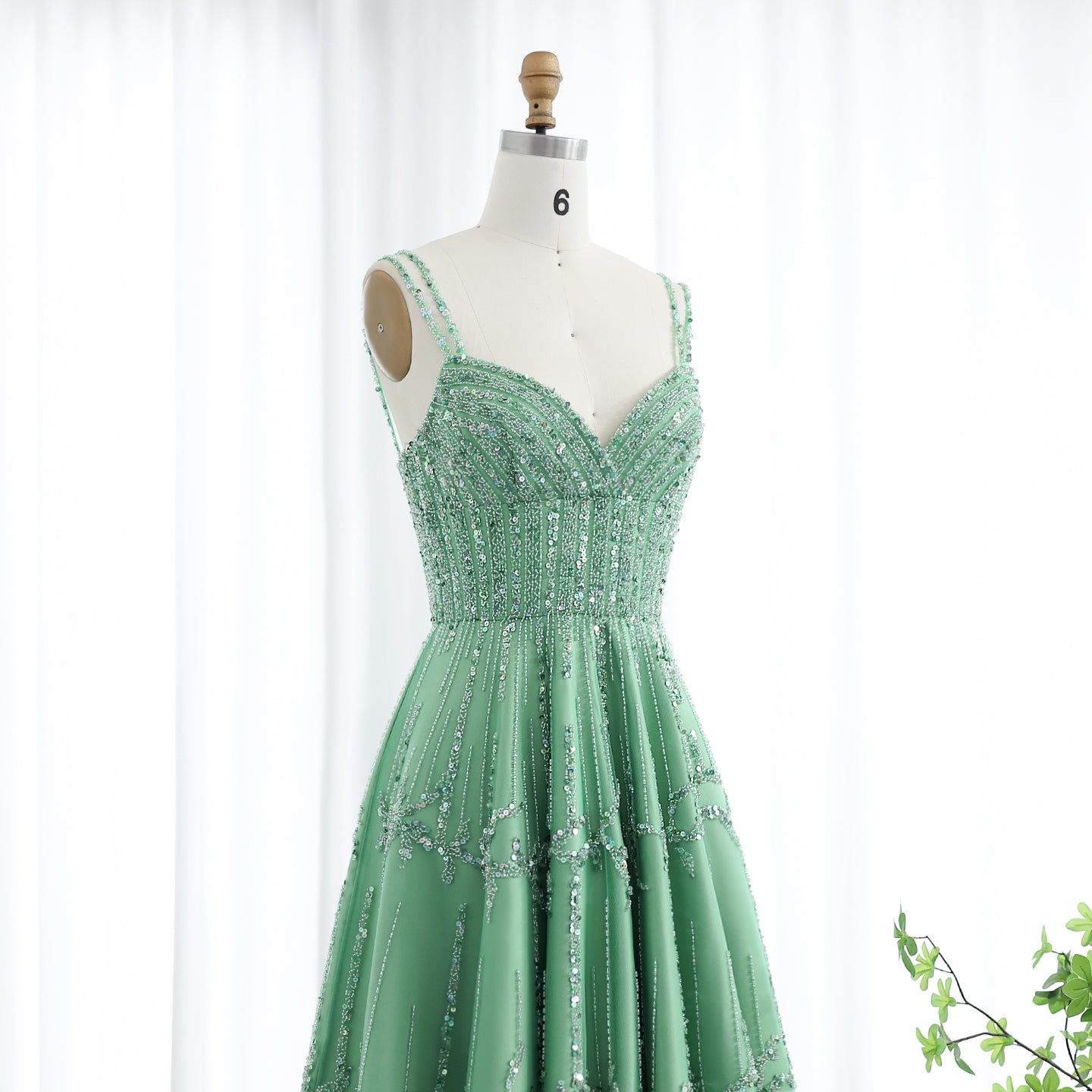 Luxury Beaded Spaghetti Straps Green Evening Dresses with Sequin SS225