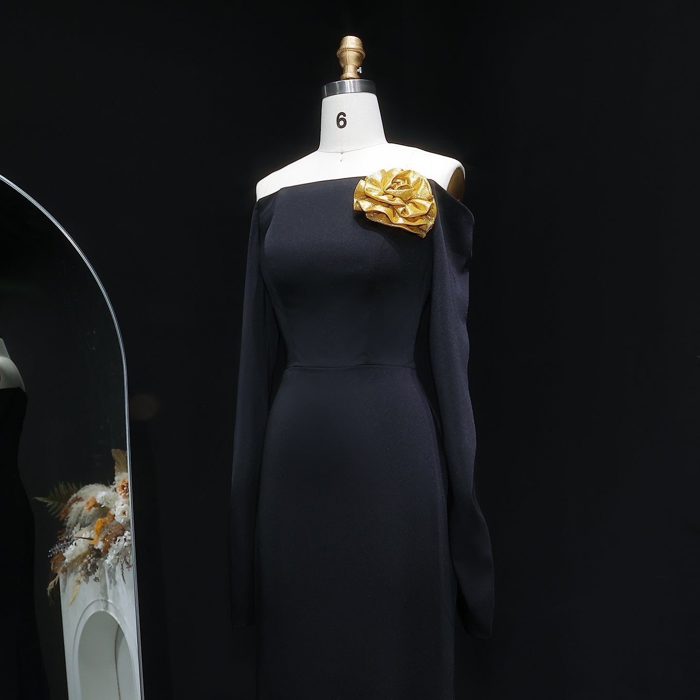Luxury Off-Shoulder Black 3D Gold Floral Bodycon Evening Dress SF133