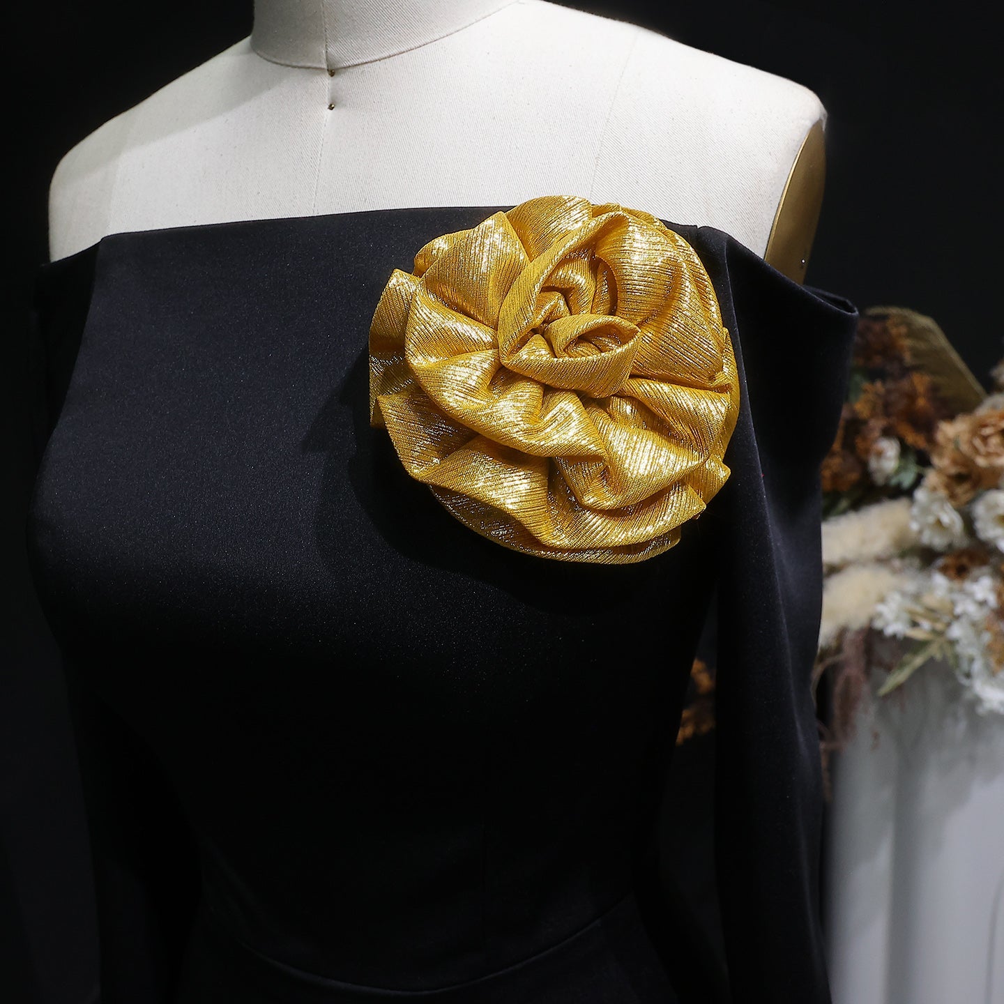 Luxury Off-Shoulder Black 3D Gold Floral Bodycon Evening Dress SF133