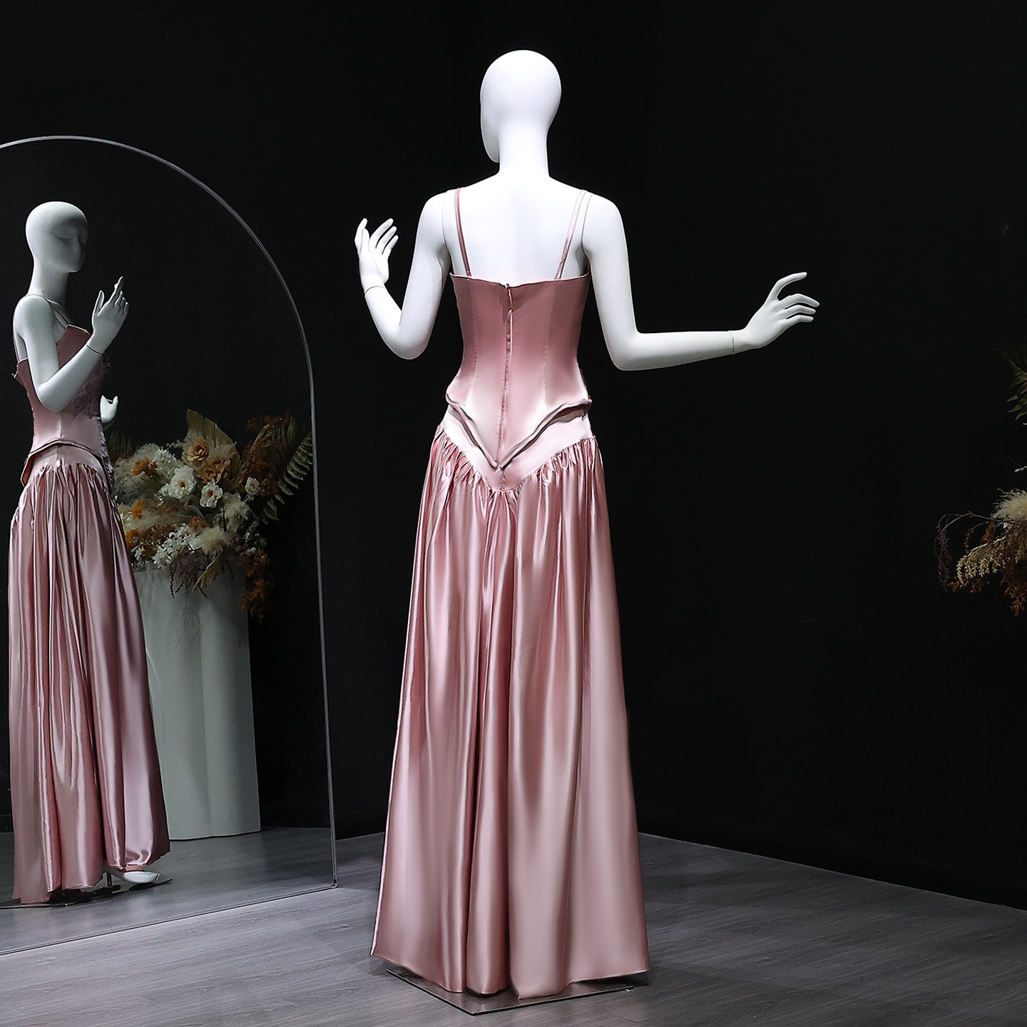 Luxury Pink Satin Spaghetti Strap Embroidery Evening Dress SF450
