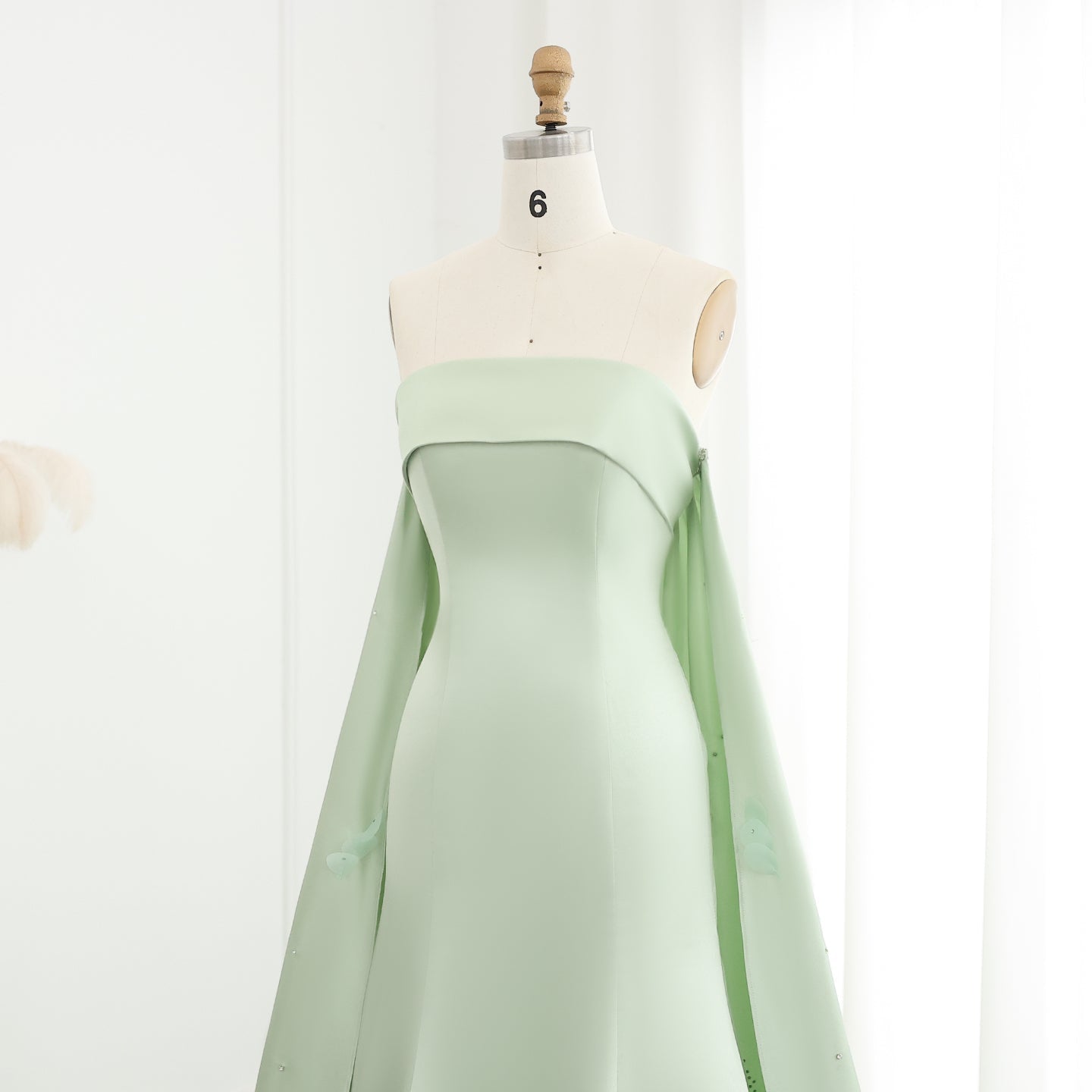Luxury Crystal 3D Leaves Sage Green Sleeveless Evening Dress with Cape SS449