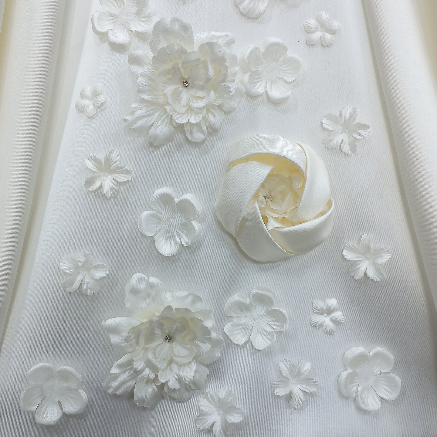 Luxury Satin 3D Floral Embroidery Long Sleeve Wedding Dress SW601
