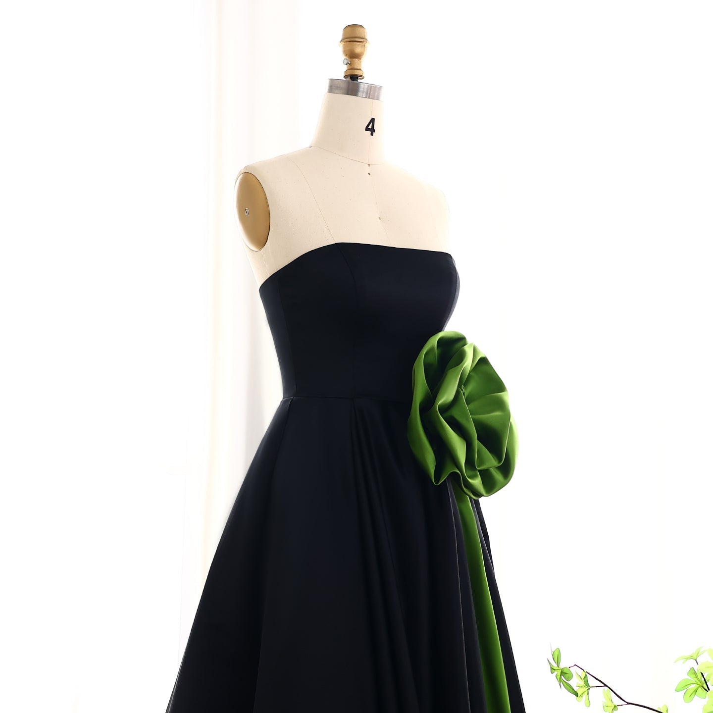 Elegant Black Strapless 3D Floarl Evening Dress SF099