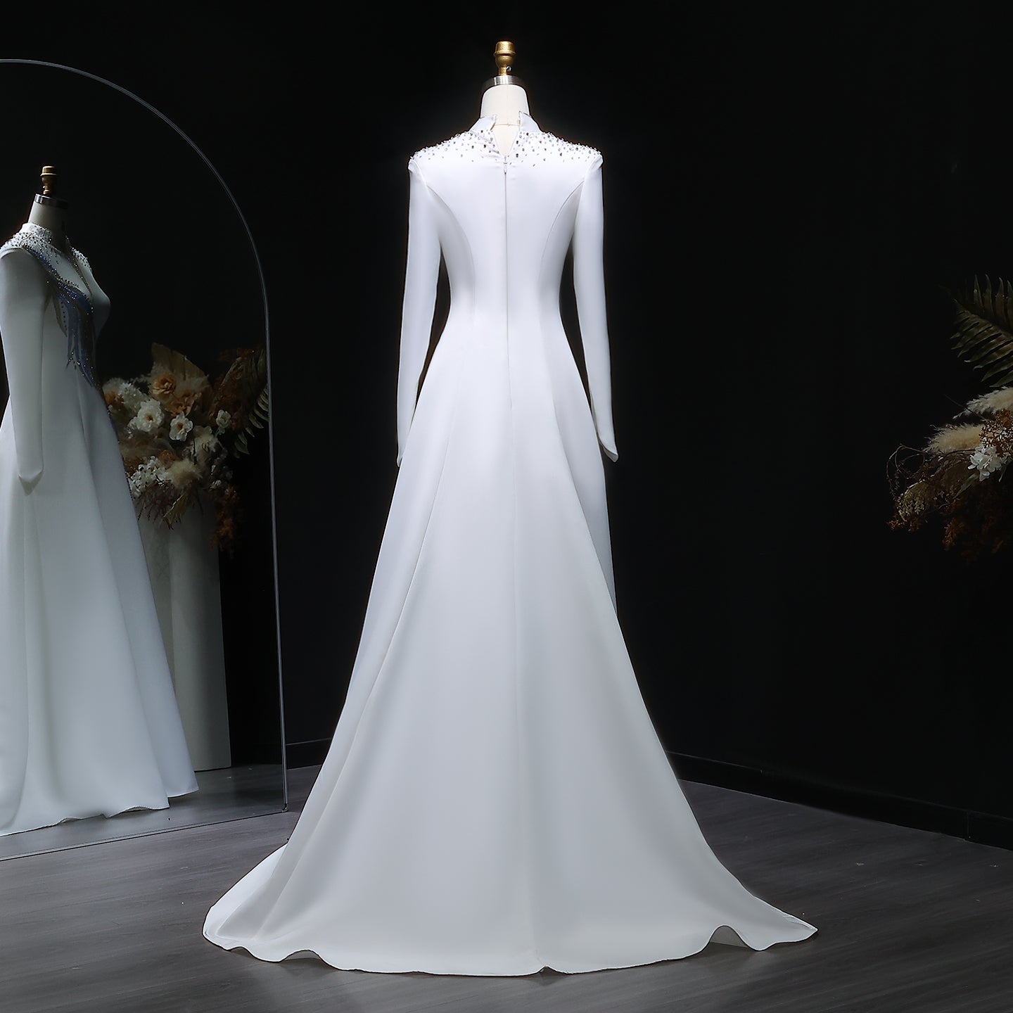 Luxury White Long Sleeve Evening Dress with Embroidery SF385