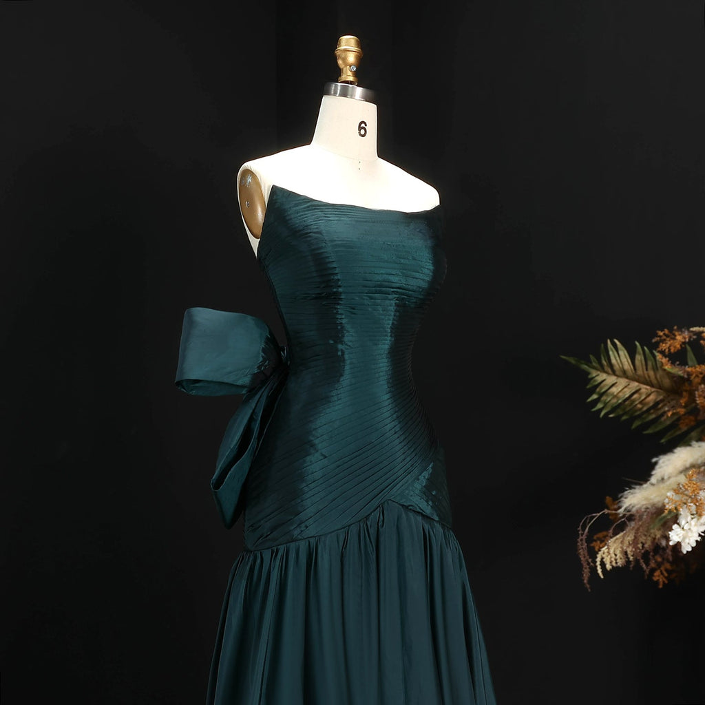 Elegant Black Strapless Mermaid Evening Dress with Bow SF475