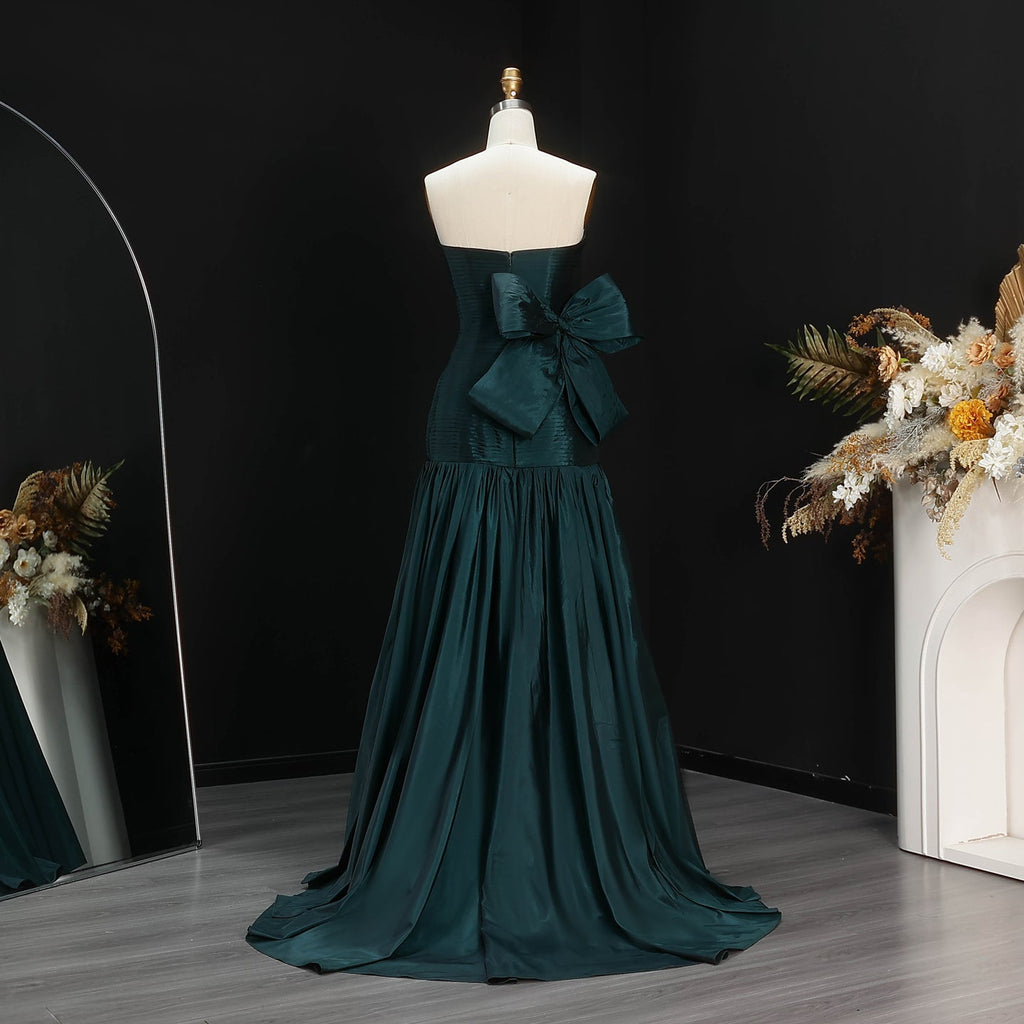 Elegant Black Strapless Mermaid Evening Dress with Bow SF475