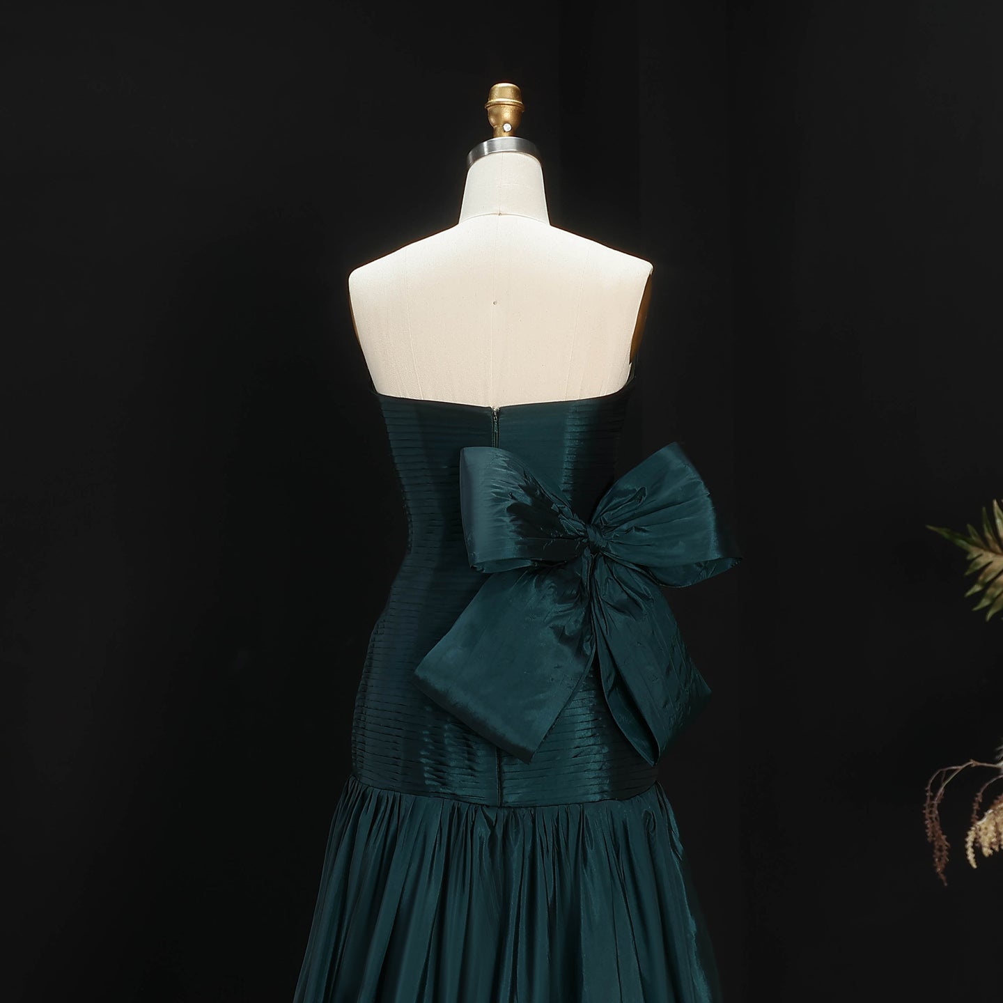 Elegant Black Strapless Mermaid Evening Dress with Bow SF475