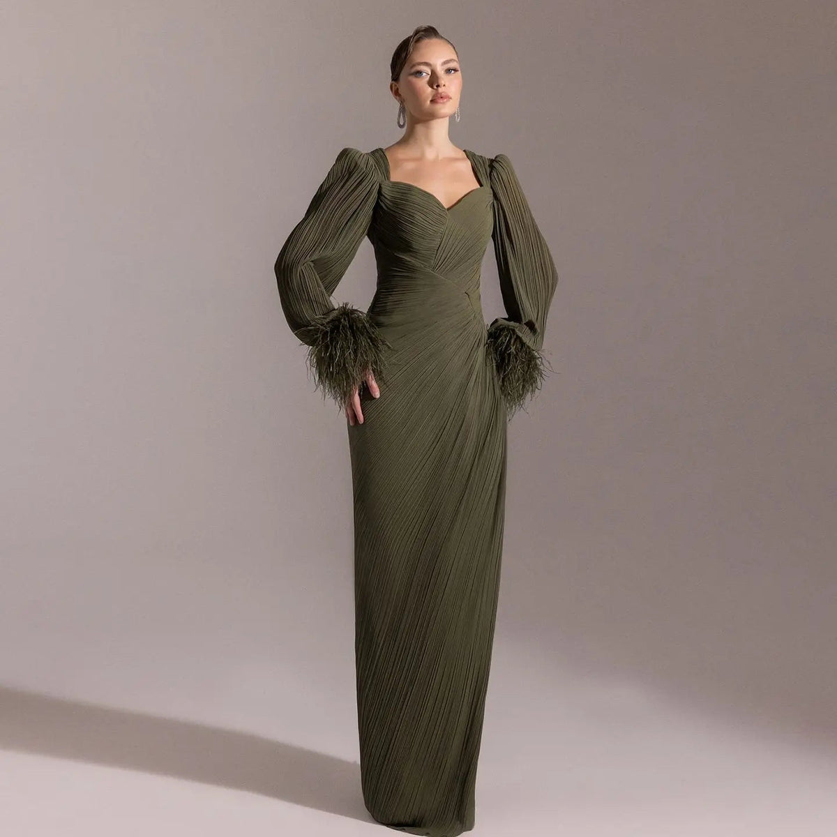 Luxury Feather Fuchsia Long Sleeves Evening Dress with Feathers and Overskirt SF411
