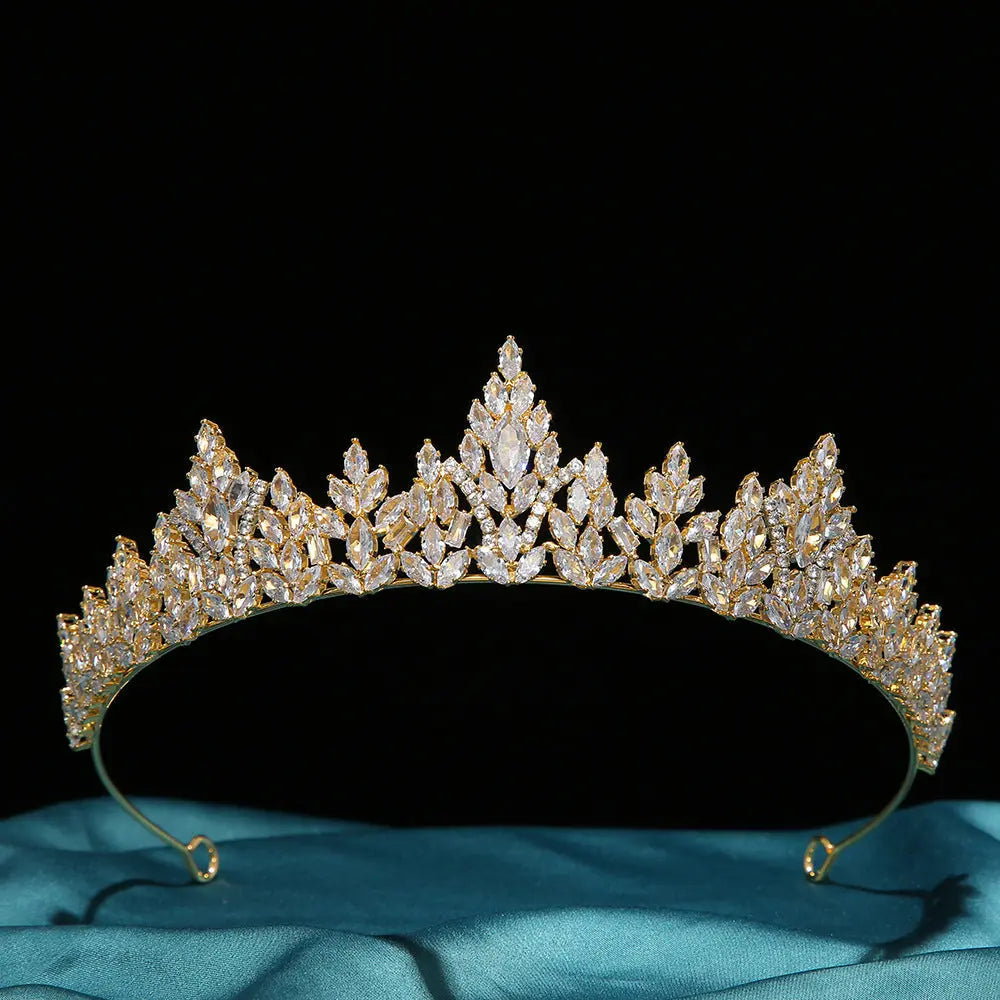 Glamorous Dense Leaf Tiara HP011