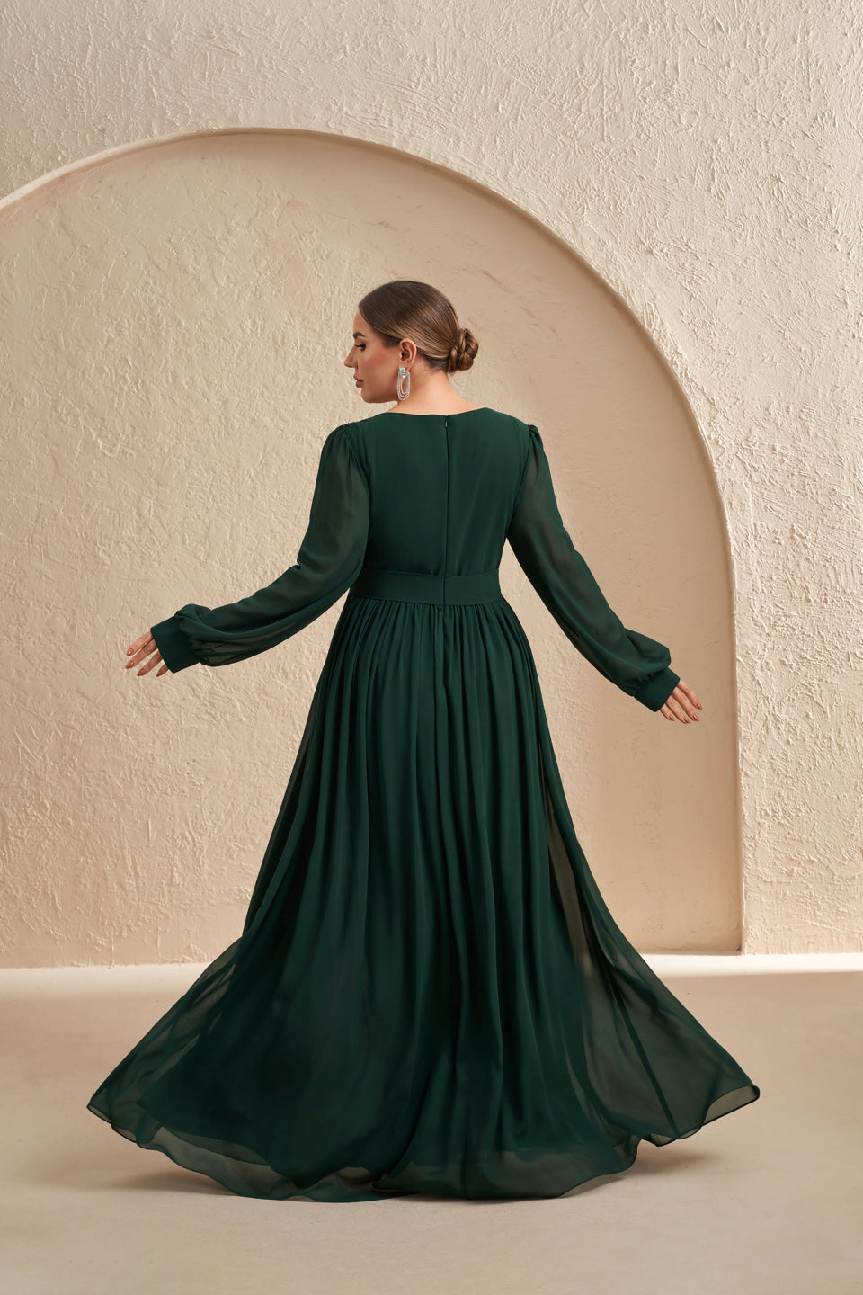 Luxury Emerald Green Sequin Evening Dress with Bow SF607