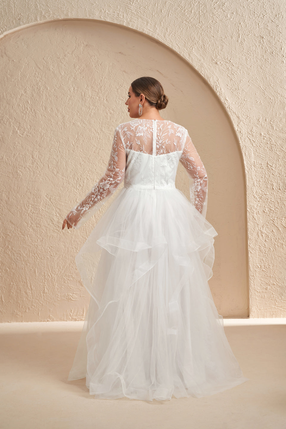 Luxury White Draped Long-Sleeve Ball Gown Wedding Dress SF603