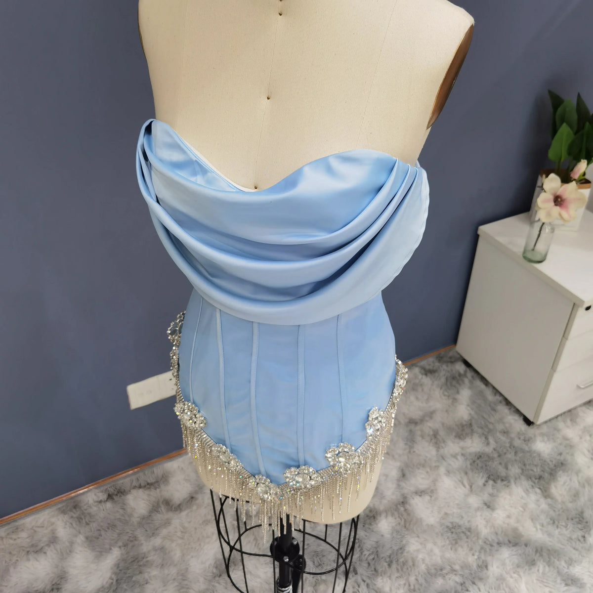 Luxury Crystal Tassel Strapless Blue Short Homecoming Dress RM010