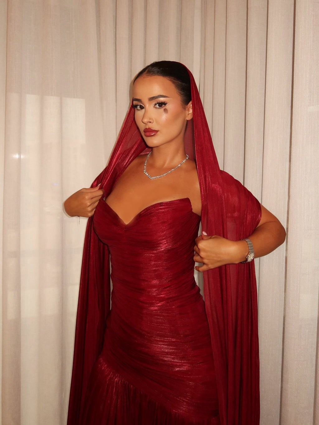 Luxury Wine Red Sweetheart Neck Ruched Evening Dress with Draped Cape SF263