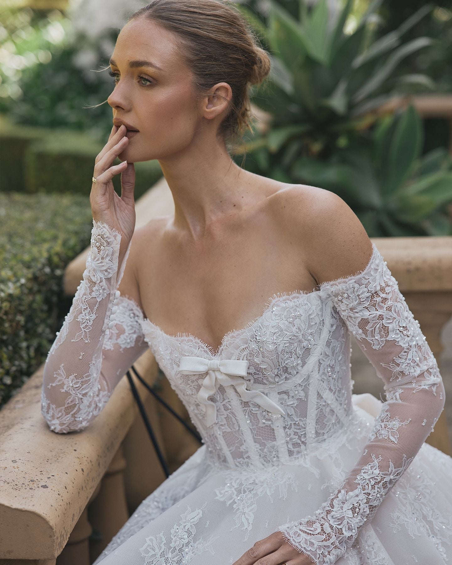 Luxury Sparkling Pearl Lace Princess Wedding Dress SW576