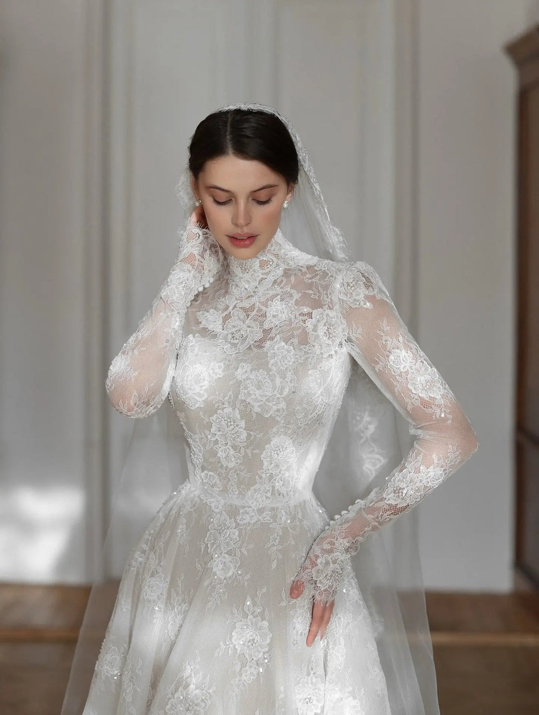 Regal Ivory Lace High Neck Long Sleeve Wedding Dress with Cathedral Veil SW277