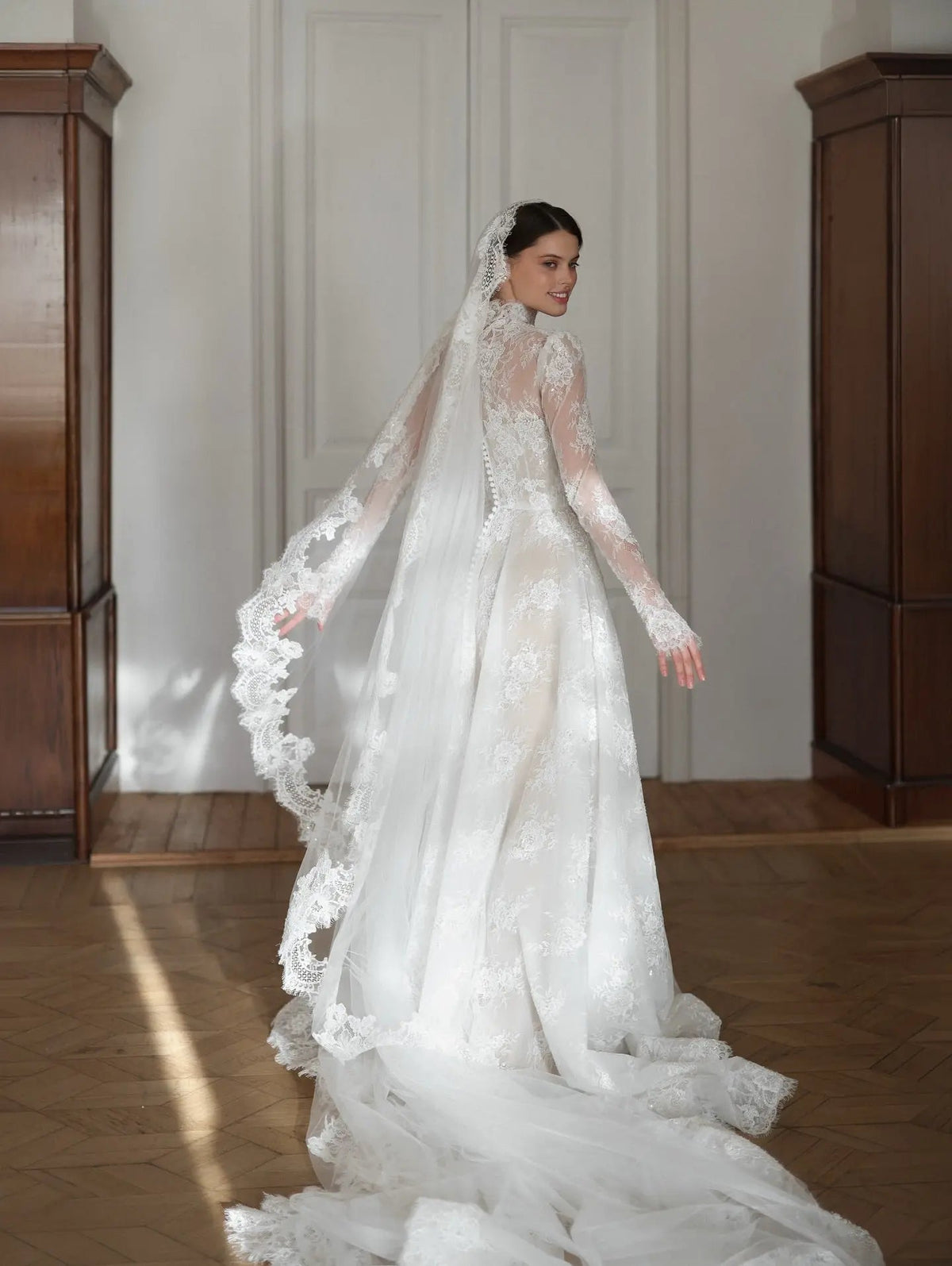 Regal Ivory Lace High Neck Long Sleeve Wedding Dress with Cathedral Veil SW277