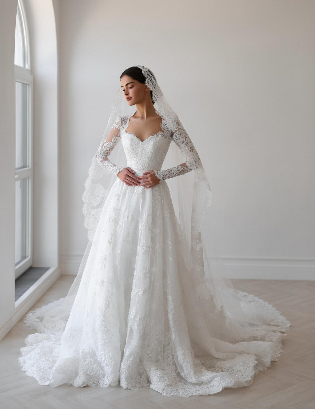 Elegant Pearl Long Sleeve Tulle and Lace Wedding Dress SW531