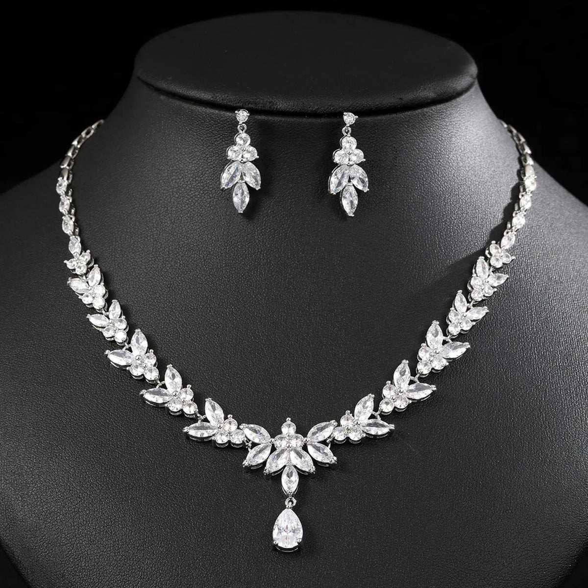 Fashionable Zircon Necklace and Earrings Set JW002