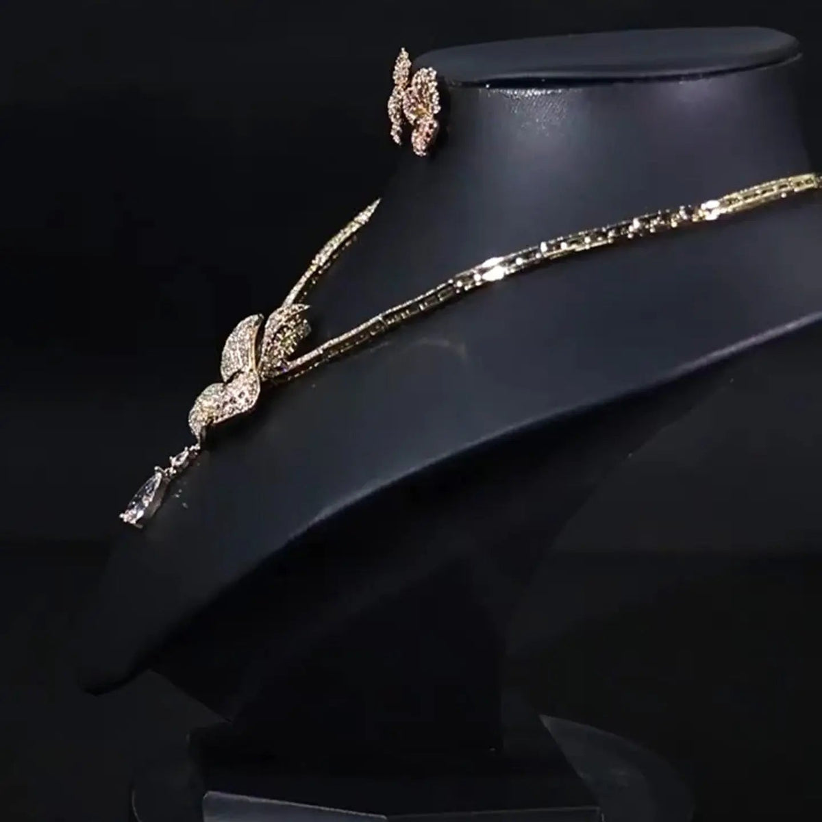 Luxury High-end Floral Zircon Necklace Set JW011