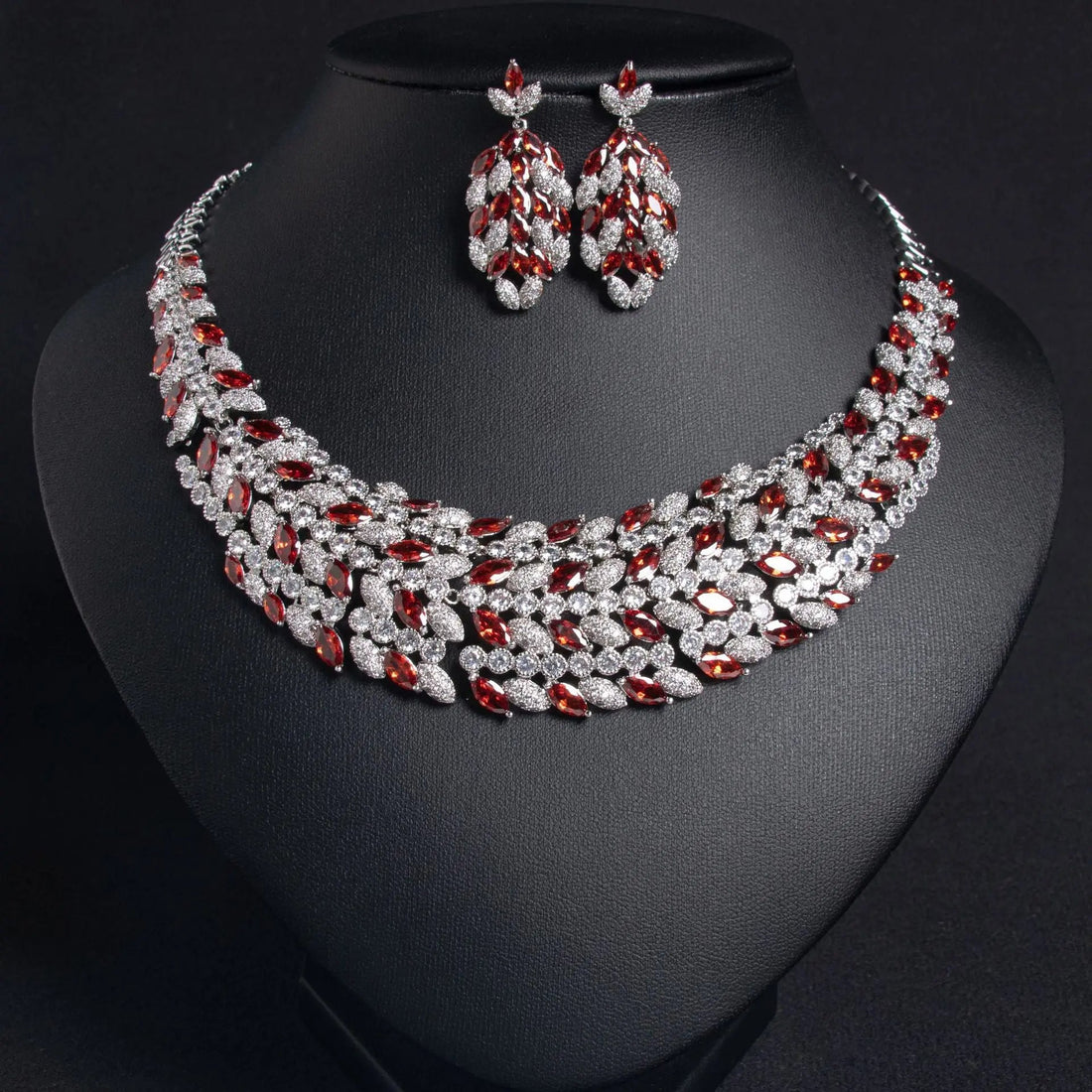 Luxury Intricately Crafted Zircon Leaf Jewelry Set JW035