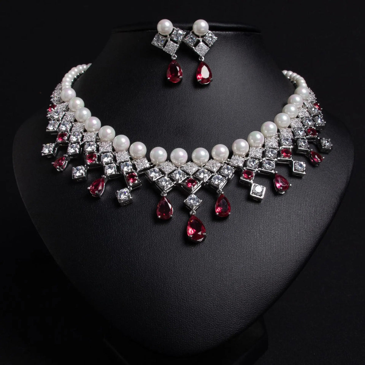 Luxury Teardrop Vintage Palace-style Zircon Jewelry Set JW043