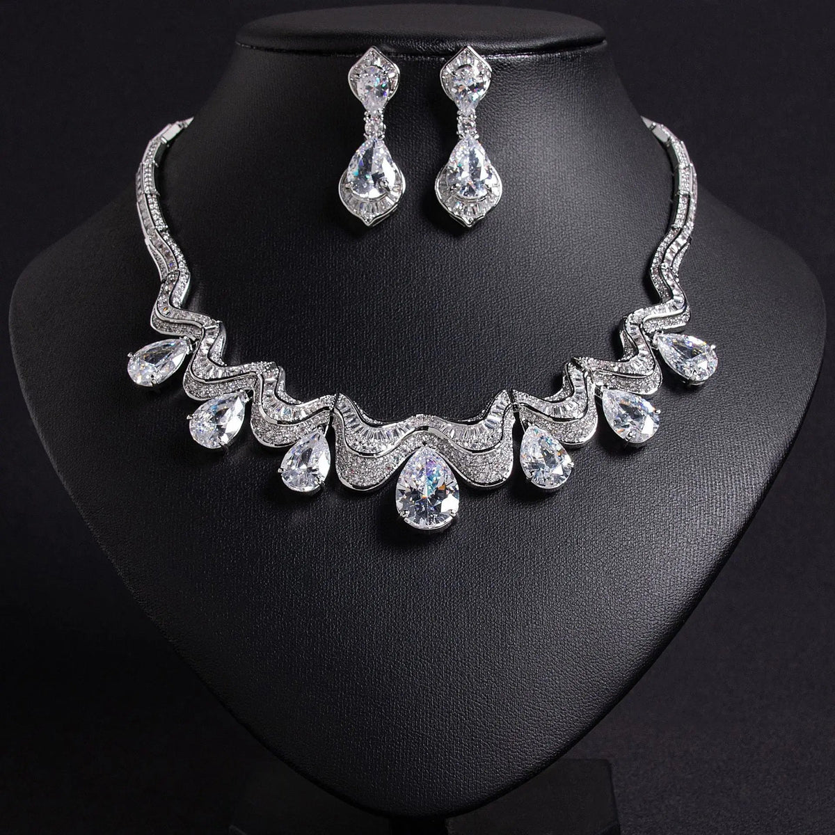 Luxury Teardrop Zircon Necklace and Earring Set JW046