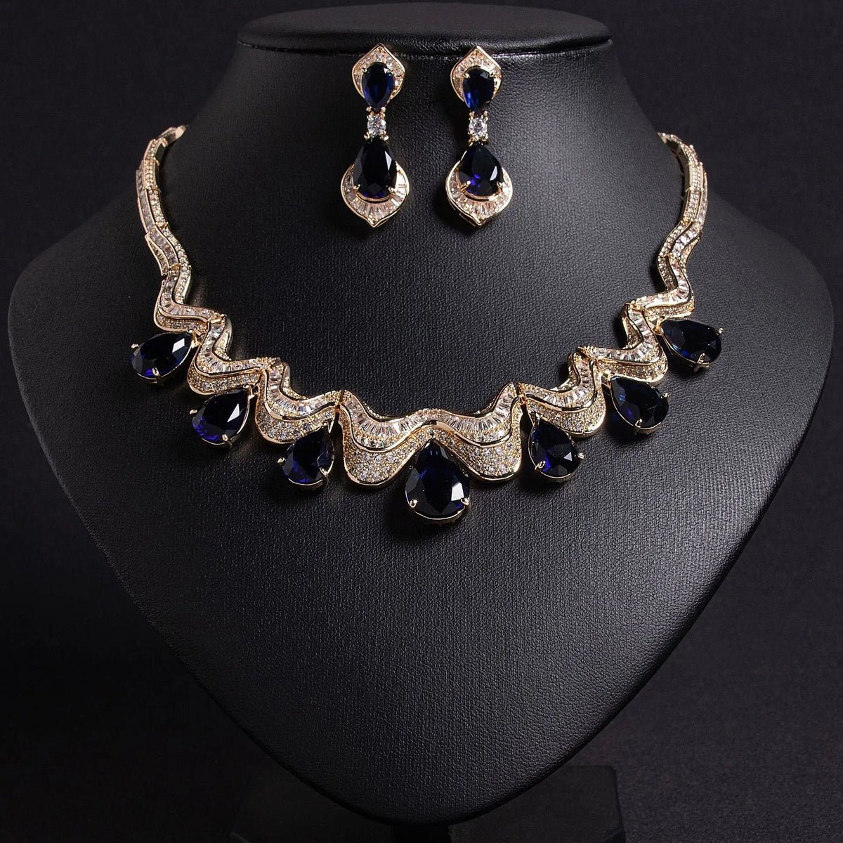 Luxury Teardrop Zircon Necklace and Earring Set JW046