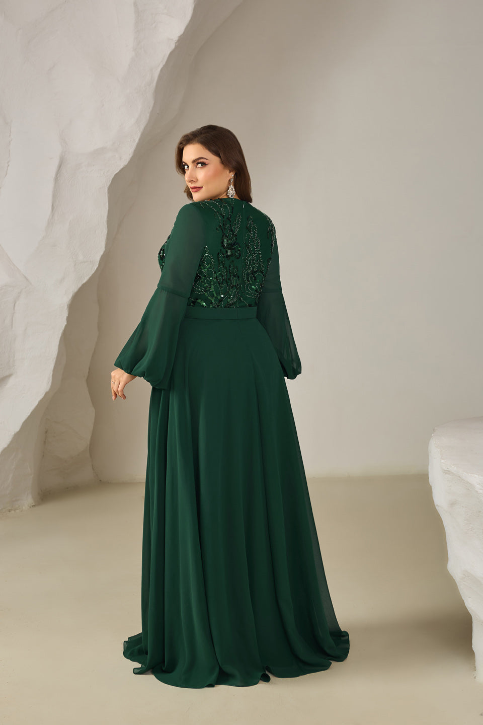 Sparkly Emerald Green Sequin Long-Sleeve Evening Dress SF610