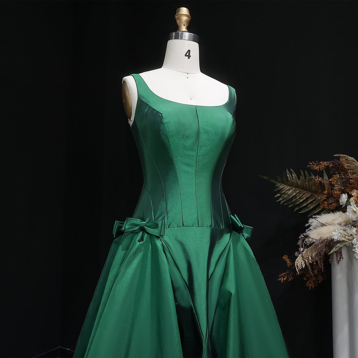Luxury Emerald Green Evening Dress with Overskirt and Bow SF124