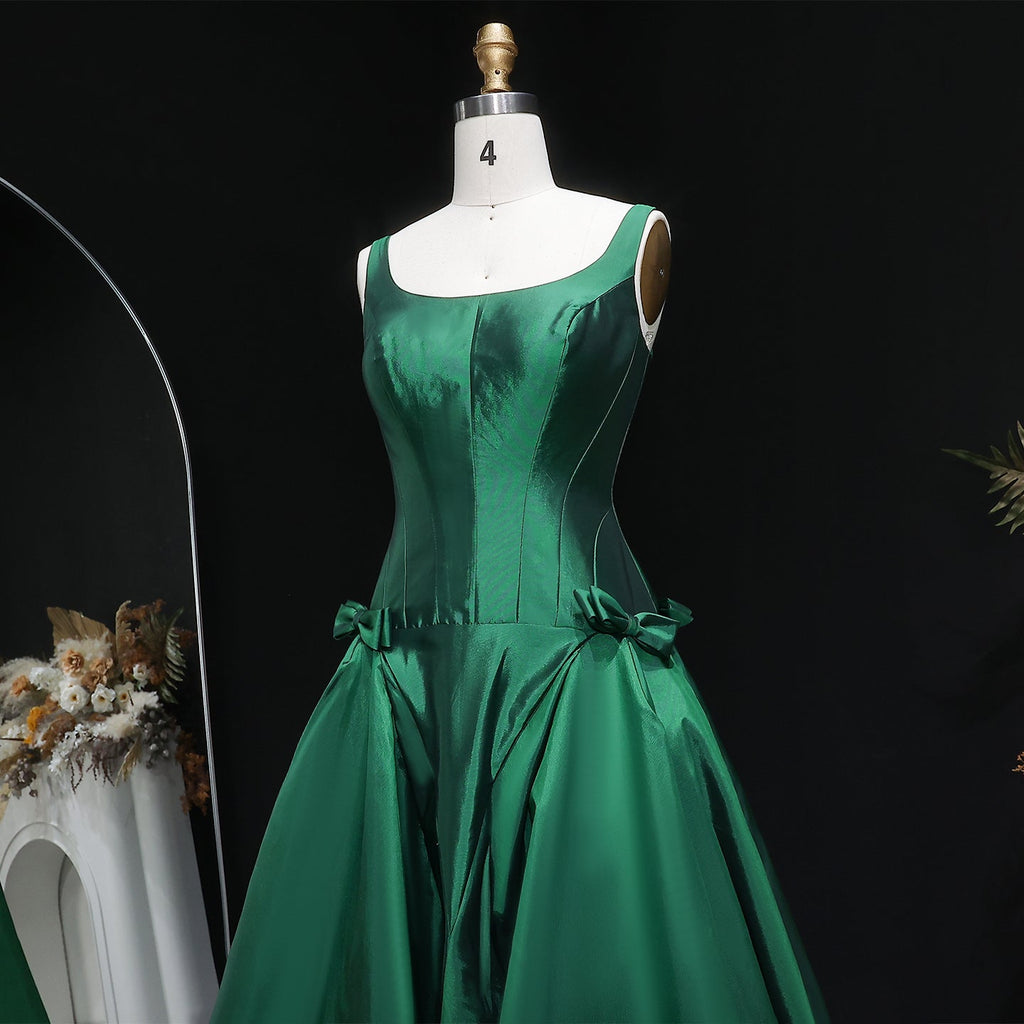 Luxury Emerald Green Evening Dress with Overskirt and Bow SF124