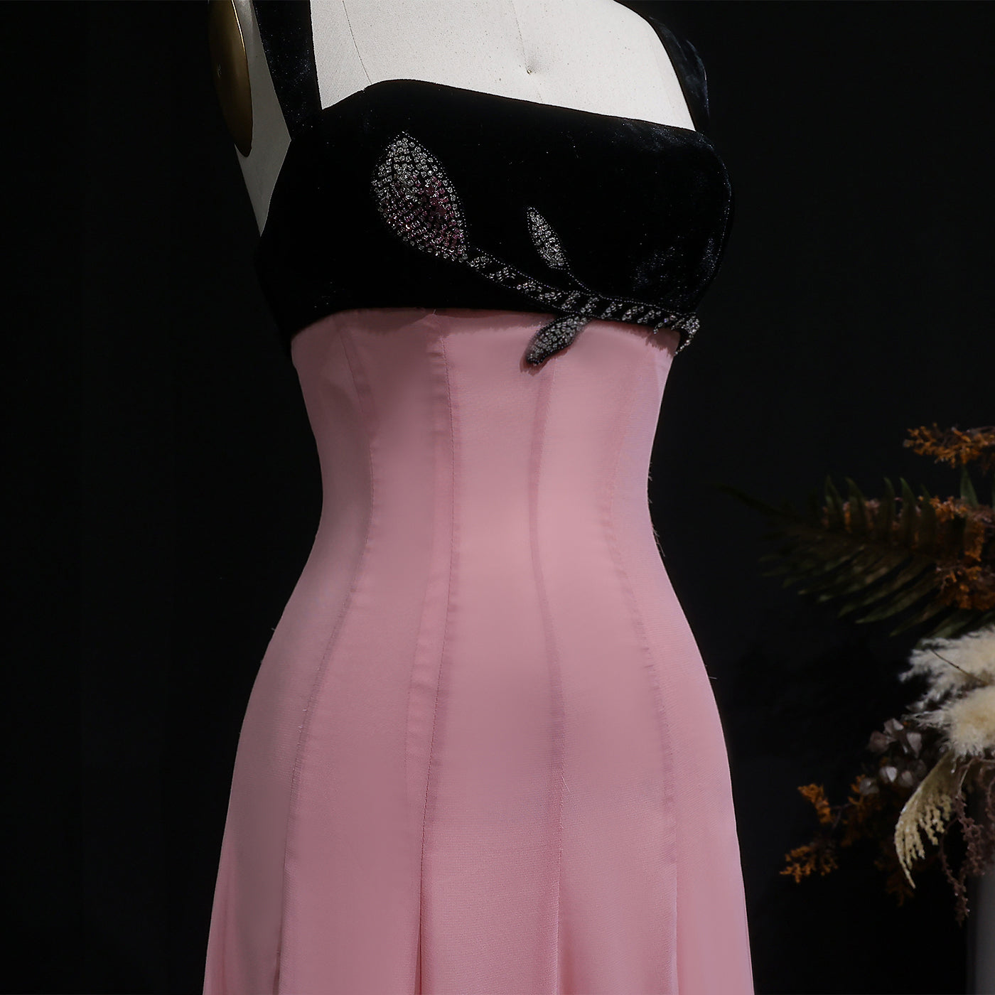 Luxury Beaded Pink Ruffles Chiffon Evening Dress SF195