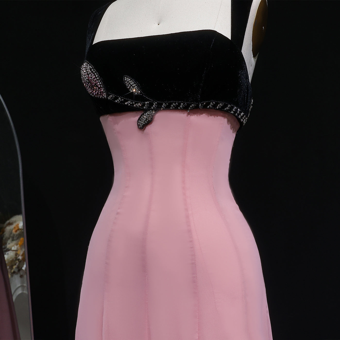 Luxury Beaded Pink Ruffles Chiffon Evening Dress SF195