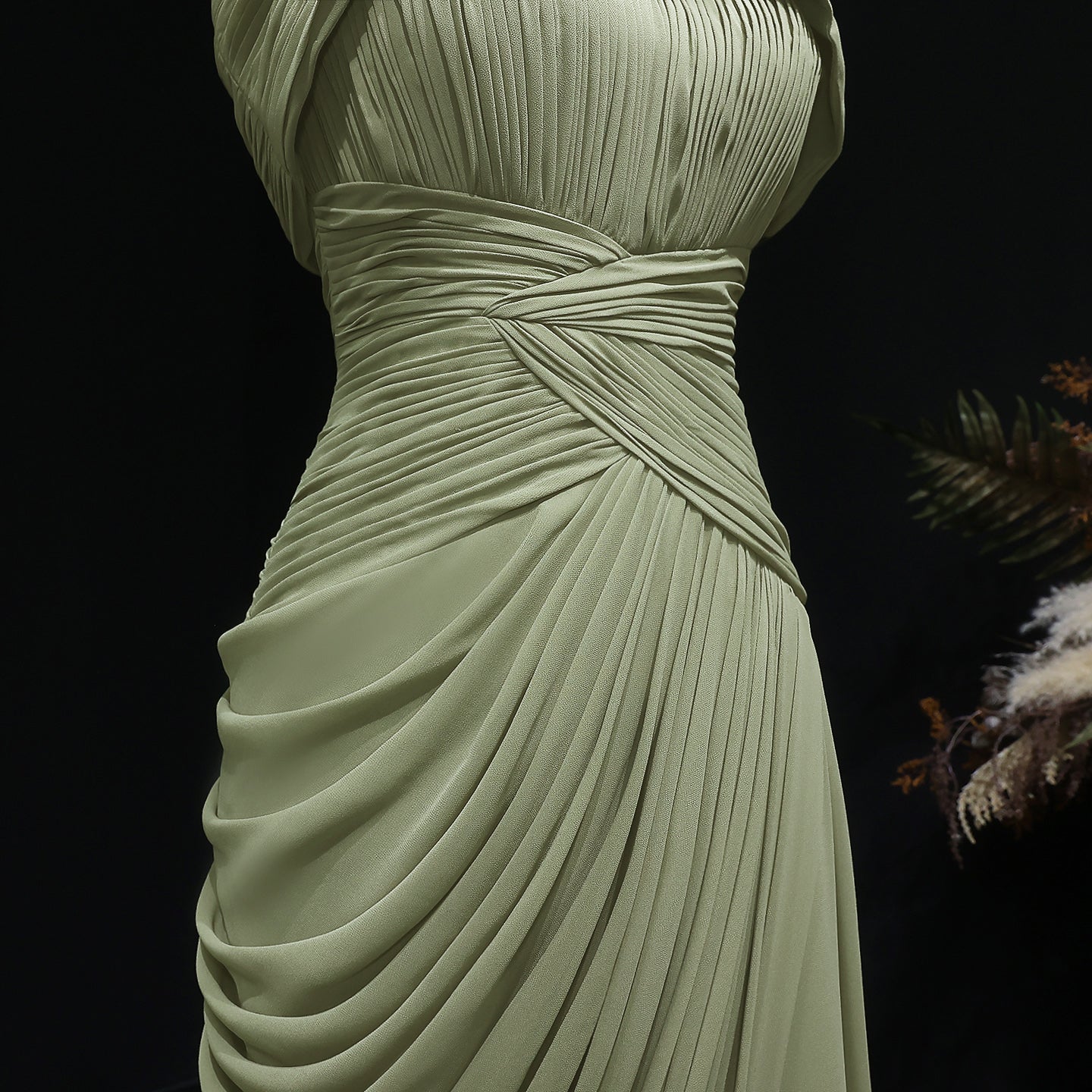 Luxury Green Off-the-Shoulder Ruched Fitted Evening Dress with Cap SF423