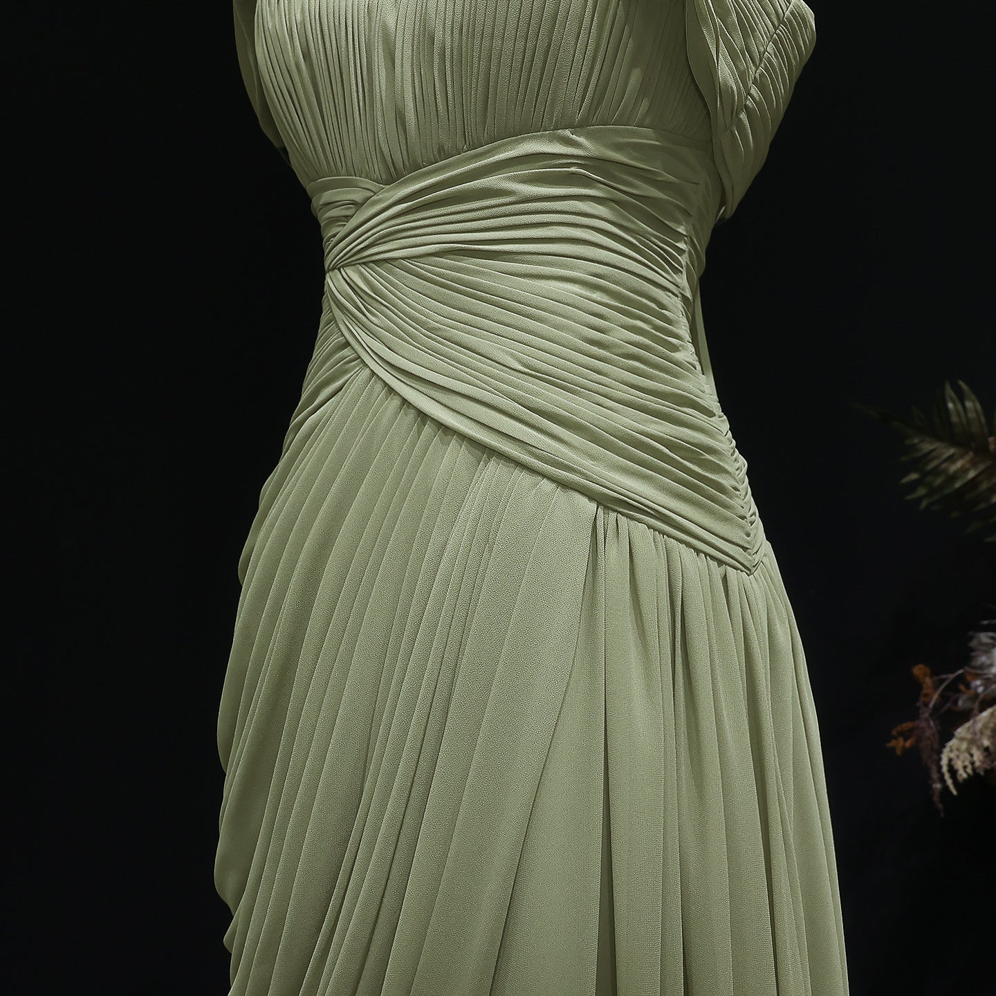 Luxury Green Off-the-Shoulder Ruched Fitted Evening Dress with Cap SF423