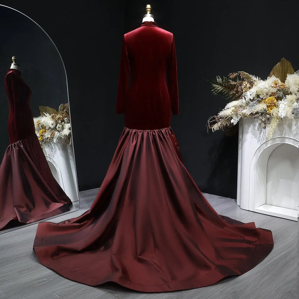 Luxury Burgundy Ruffles Ball Gown Evening Dress SF441