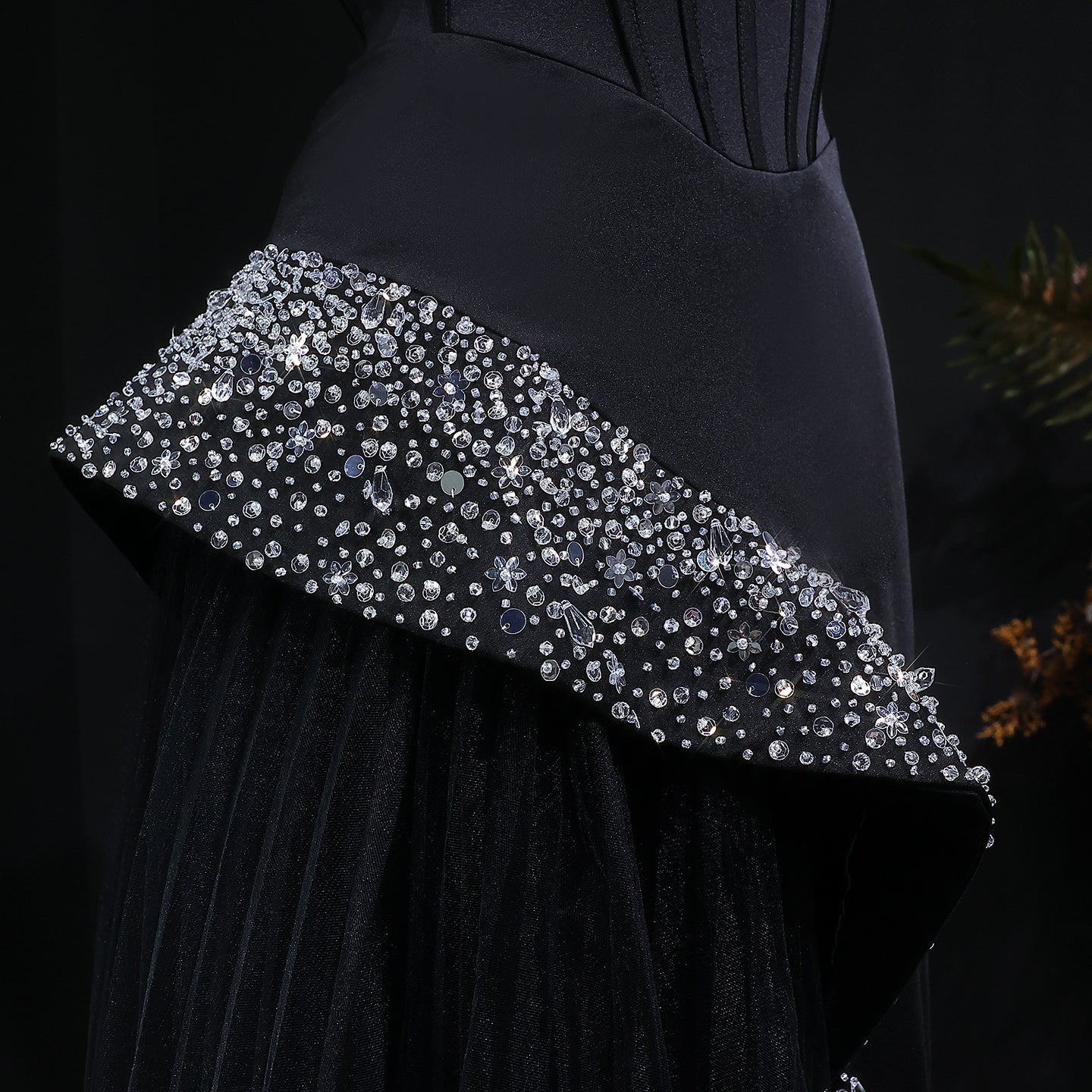 Stunning Strapless Black Crystal Mermaid Evening Dress SF582