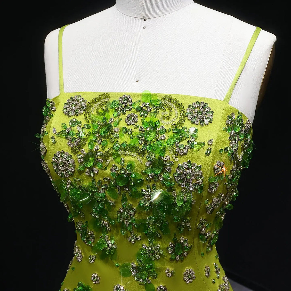Luxury 3D Floral Beaded Short Green Spaghetti Evening Dress SS233