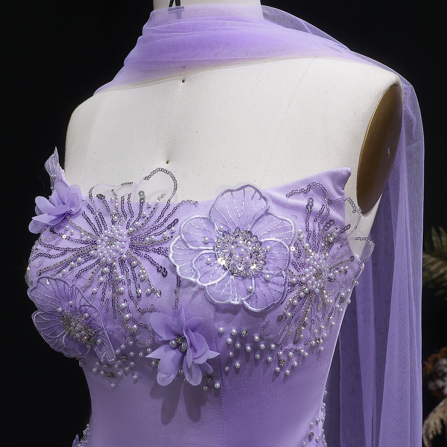 Luxury Lilac 3D Floral Applique Evening Dress with Sheer Tulle and Scarf SS415