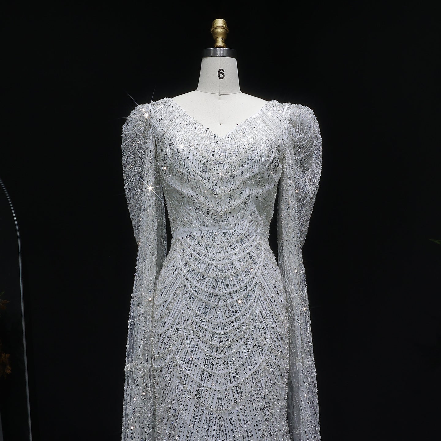 Luxury White Feather Evening Dress with Cape Sleeves SS683