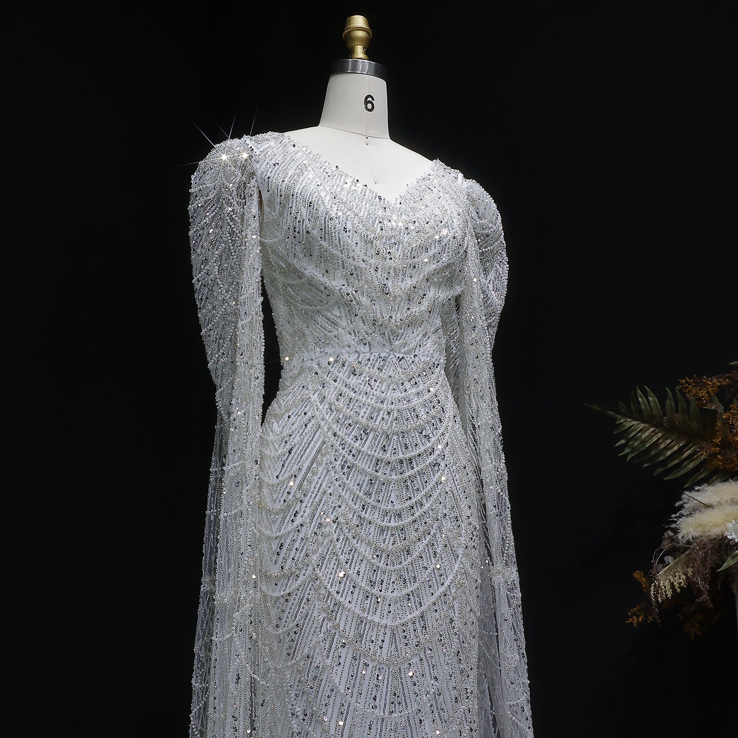 Luxury White Feather Evening Dress with Cape Sleeves SS683
