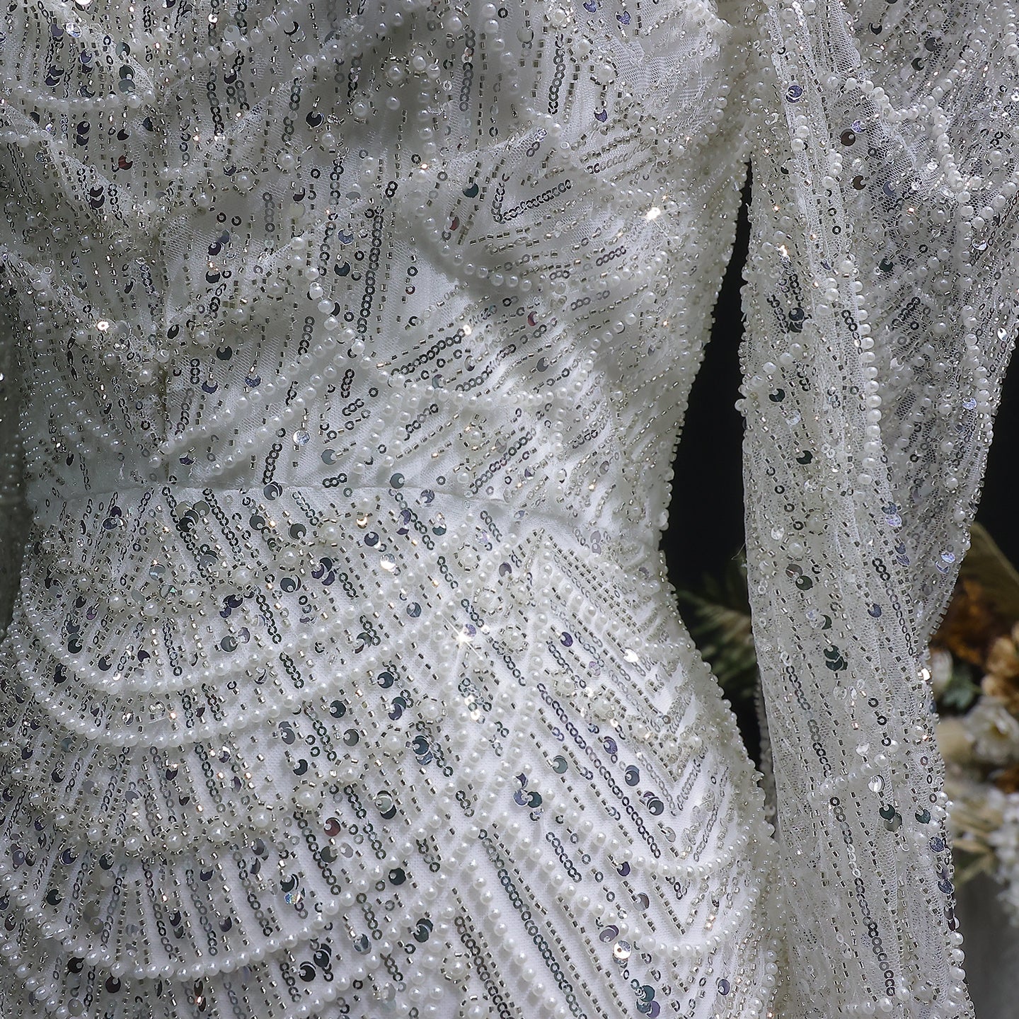 Luxury White Feather Evening Dress with Cape Sleeves SS683